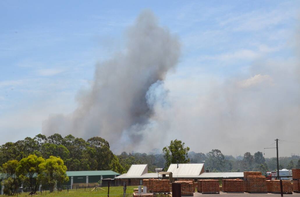 A bushfire at Buchanan has caused traffic issues on the Hunter Expressway.