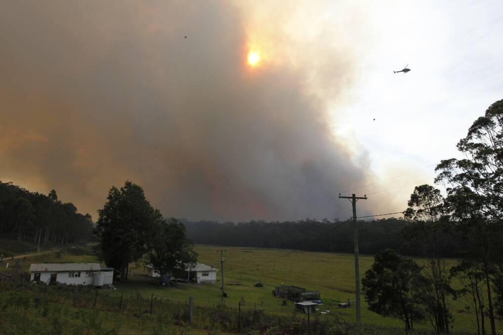Bushfire south-west of Wandandian. Photo: Nick Moir