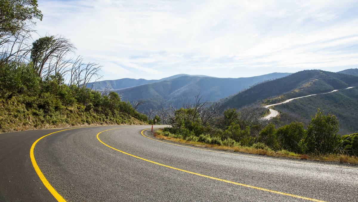 The Great Alpine Way takes you through some of Australia's prettiest high country. Picture: Visit Victoria