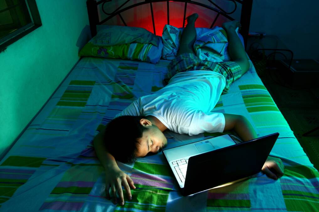 Helping teenagers to get a good night's sleep